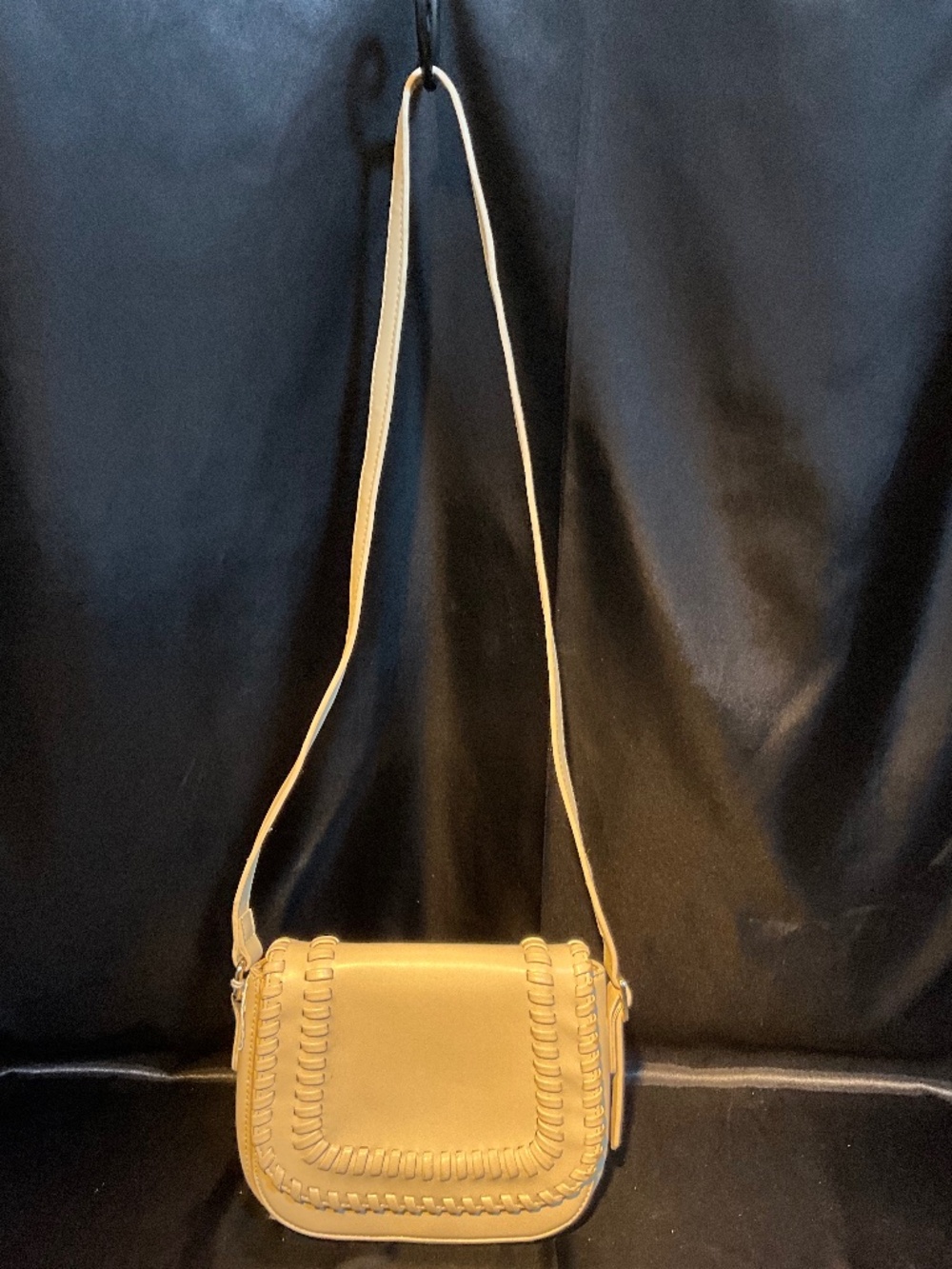 Lionel cream crossbody with braid detailing.  3-A1d
